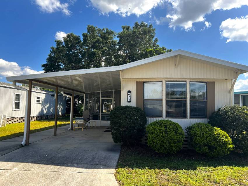 Winter Haven, FL Mobile Home for Sale located at 678 Century Lane Hidden Golf Club